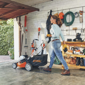 Stihl Walk-Behind Cordless Lawn Mower4