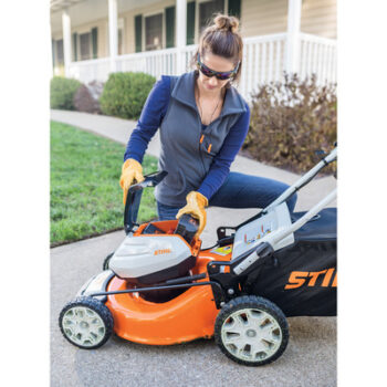 Stihl Walk-Behind Cordless Lawn Mower5